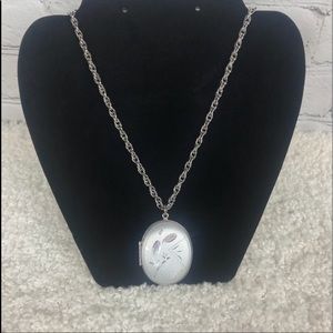 Sara Coventry vintage functional locket nwot